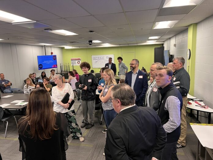 students meet with local leaders